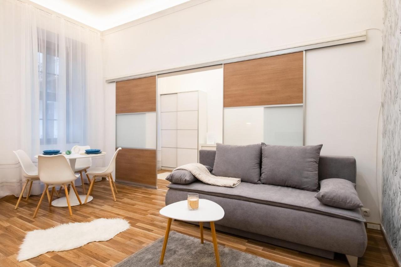 Erika'S Downtown Home Budapest Eksteriør billede